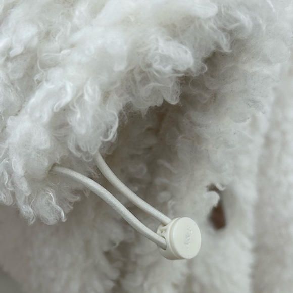 Abercrombie & Fitch Cinched
Cocoon Sherpa Half-Zip - Picture 4 of 6